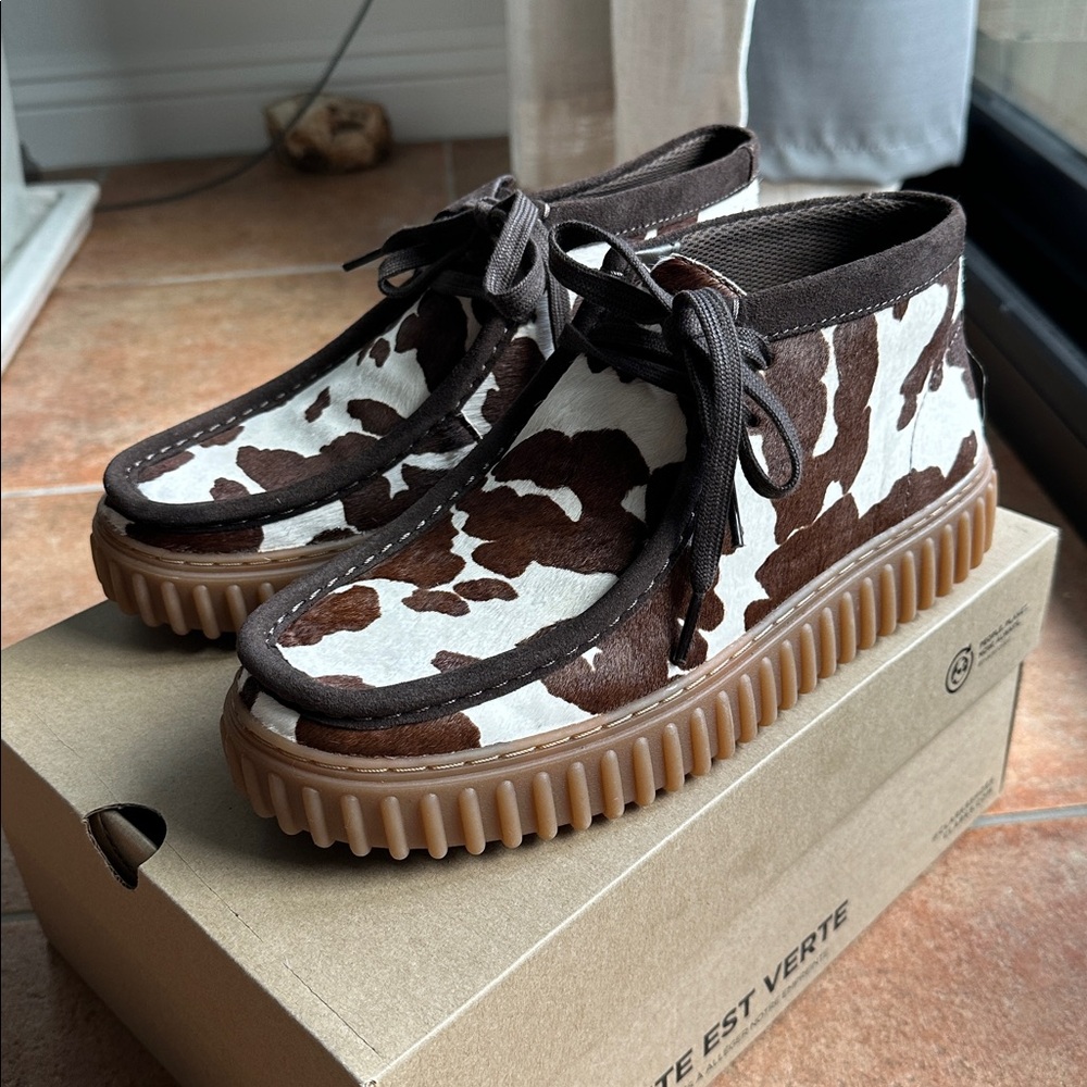 Clarks Torhill Hi Animal Print Chukka Boots